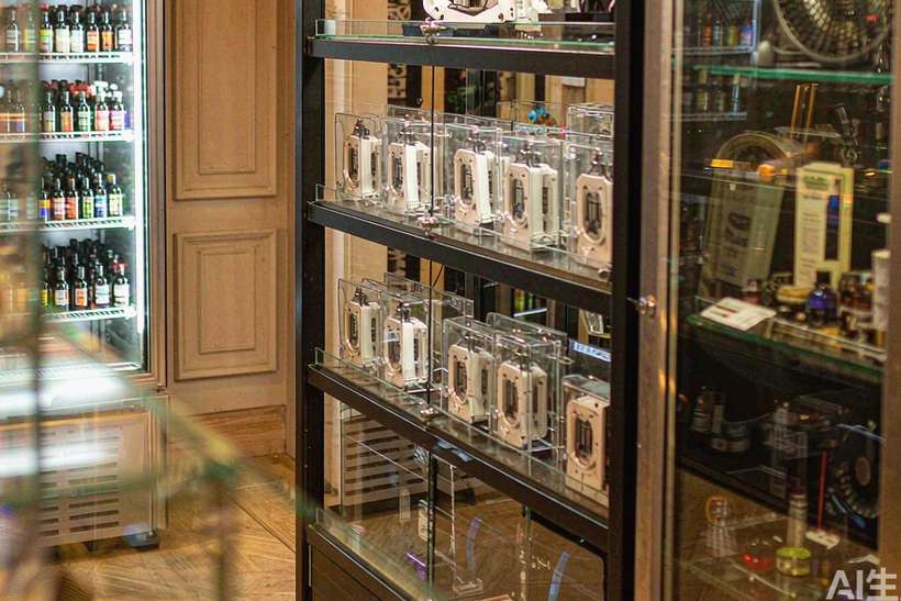 B2B Supply of Vapowanie in Amsterdam — small parcel