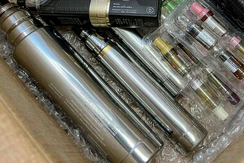 Comparison of Vapowanie hardware Suppliers — Middle East