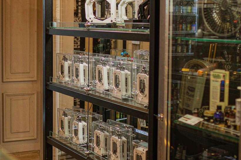 FAQ on Amsterdam Vapowanie — US warehouse