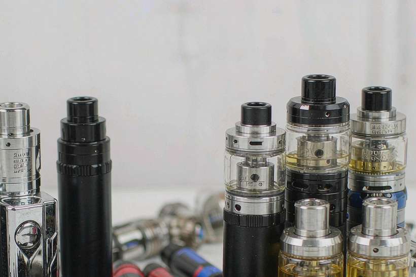 Launch Plan for Vapowanie e-liquid — Spring catalog