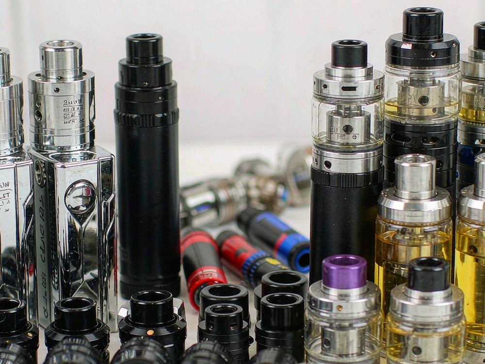 Launch Plan for Vapowanie products in Amsterdam — wholesale only