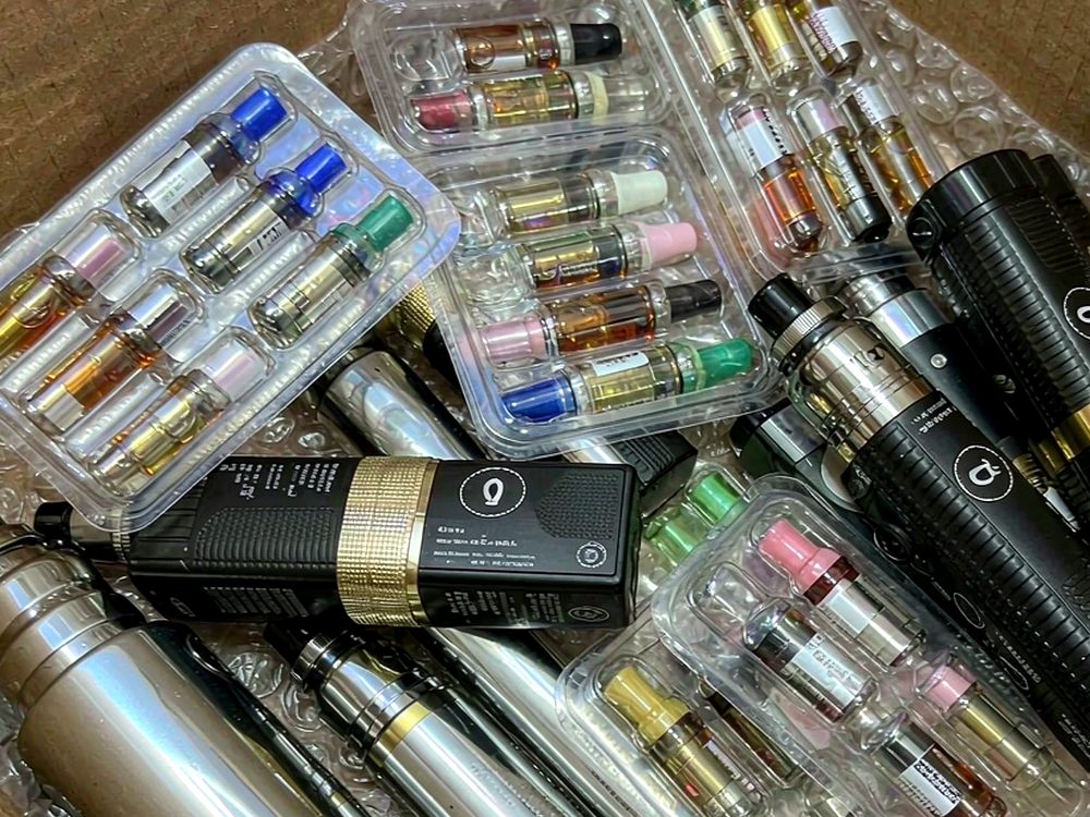 Market Overview of Vapowanie accessories — premium tier