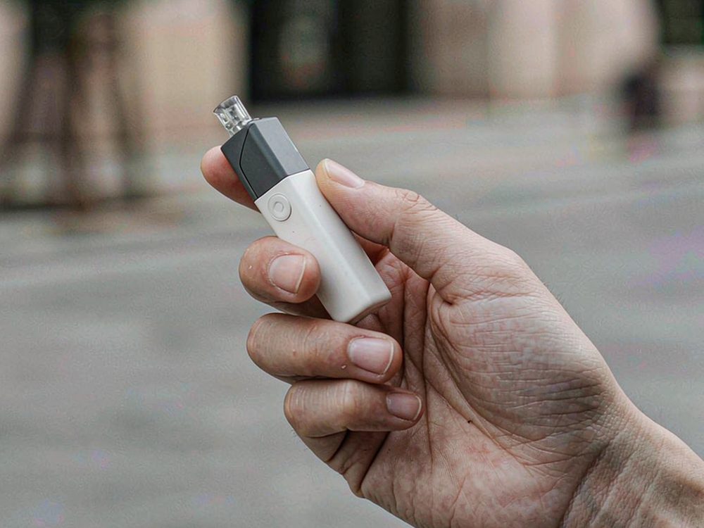 MOQ and Lead Time for Amsterdam Vapowanie — for resellers
