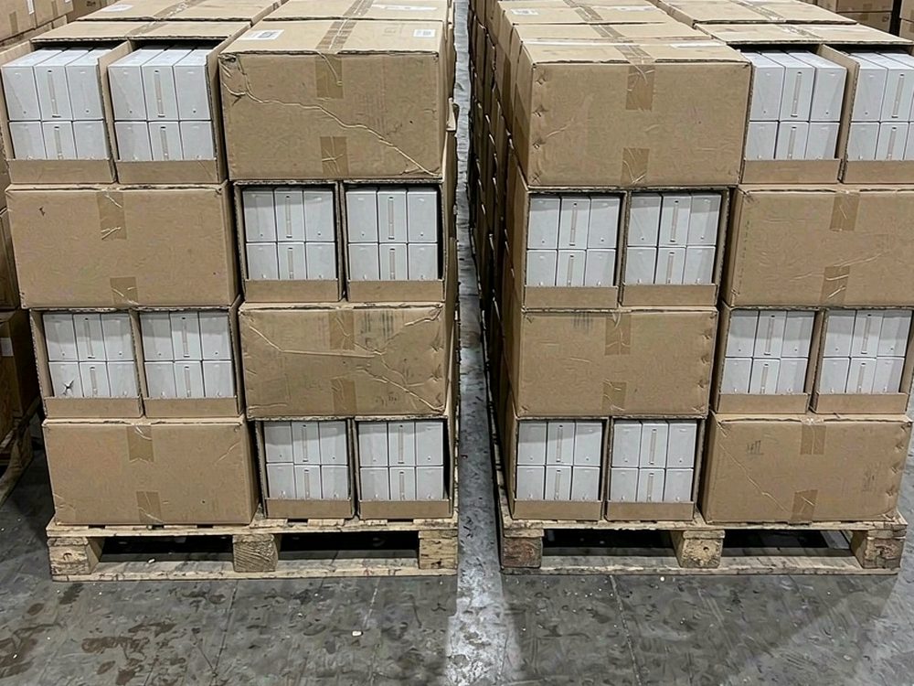 MOQ and Lead Time for Vapowanie bundles — for resellers