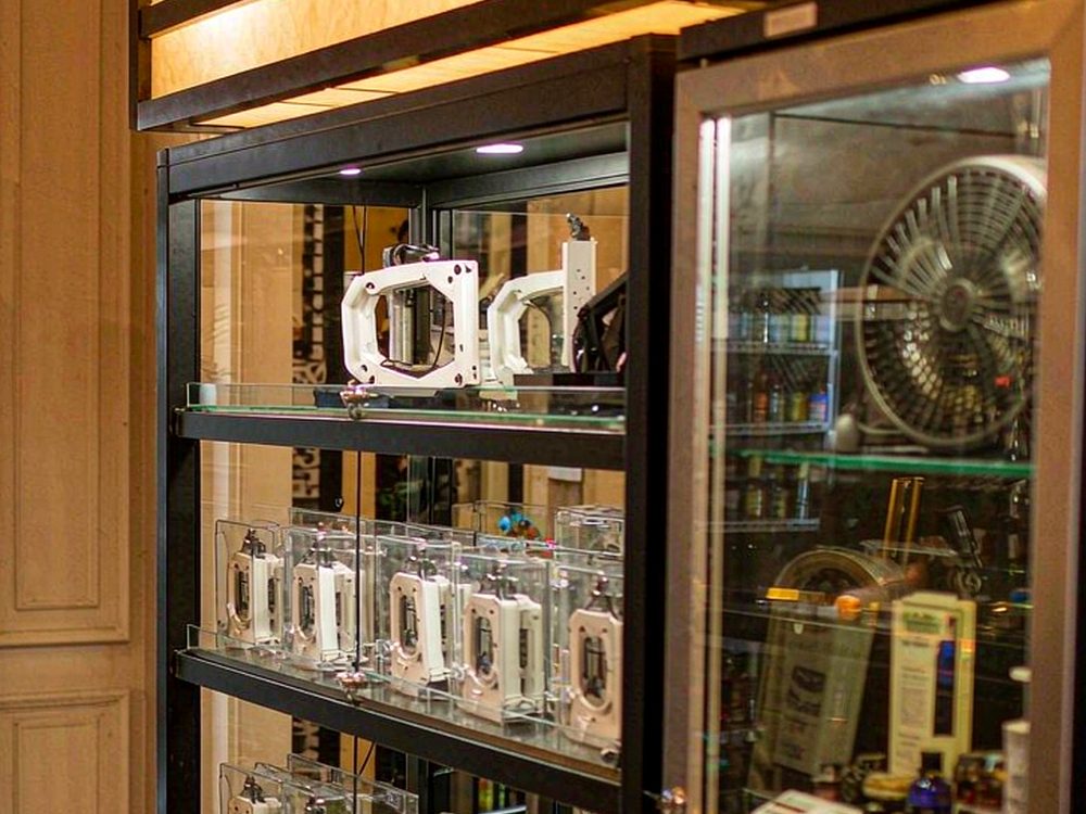 MOQ and Lead Time for Vapowanie in Amsterdam — for resellers