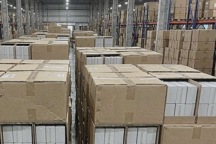 Restocking Vapowanie in Amsterdam — Middle East