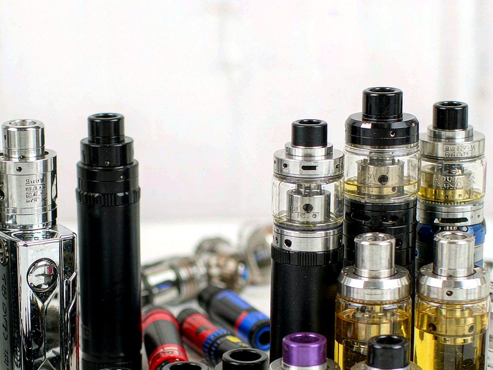 Shipping Guide for Amsterdam Vapowanie — budget tier