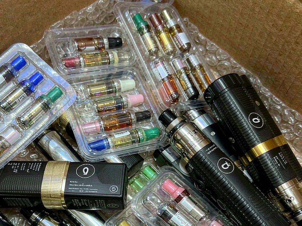 Shipping Guide for Vapowanie e-liquid — wholesale only
